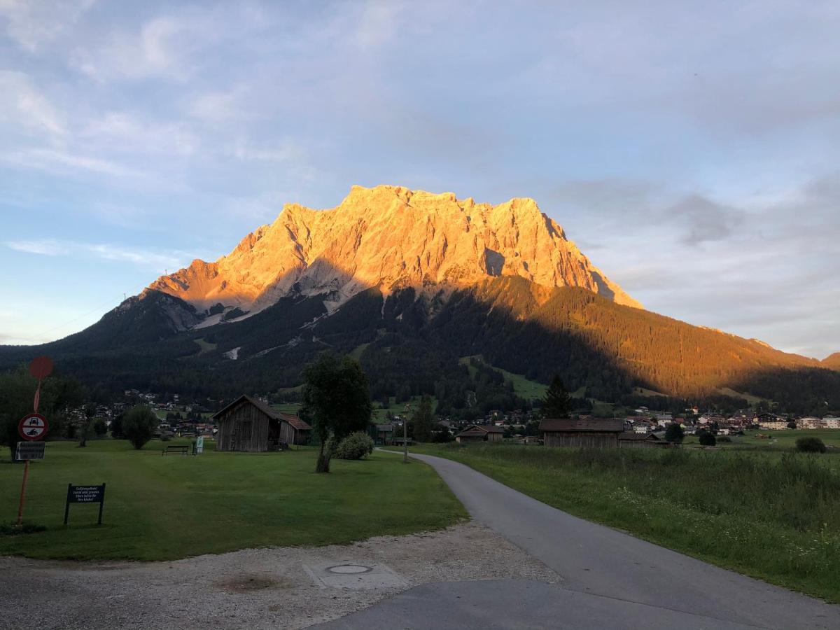 Hotel Alpin Ehrwald Exterior foto