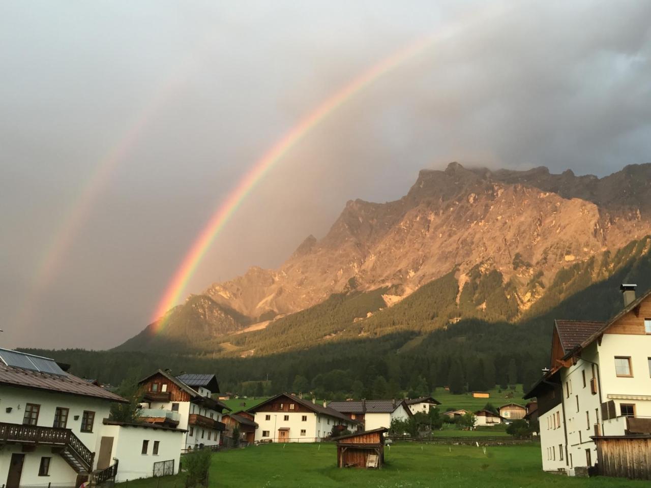 Hotel Alpin Ehrwald Exterior foto